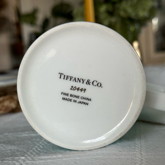 Tiffany Map Mug - Picture 3 of 3